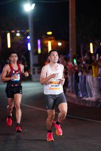BIB: 97201
                            <button type="button" onclick="openModal(23051981)" class="btn btn-primary btn-sm float-right btn-popup" data-toggle="modal" data-target=".modal-high-quality">
                        <i class="fas fa-shopping-cart"></i> Add to Cart
                    </button>
                                            <button type="button" onclick="isThisMe(23051981, true)" class="btn btn-success btn-sm float-right btn-popup btn-isme hidden" data-toggle="tooltip" data-placement="bottom" title="นี่คือรูปของคุณใช่ไหม คลิกที่นี่เพื่อเอาเข้าอัลบั้ม">
                        <i class="fas fa-plus"></i> Add to album
                    </button>
                    <button type="button" onclick="isThisMe(23051981, false)" class="btn btn-warning btn-sm float-right btn-popup btn-isnotme hidden">
                        <i class="fas fa-ban"></i> Remove from album
                    </button>